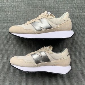 New Balance 237